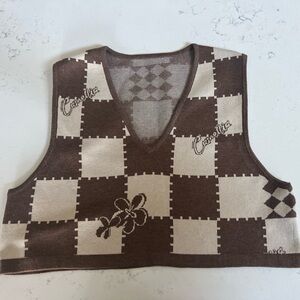 Peacebird 🕊️ Cropped Sweater Vest. Size Large. Excellent condition. Tan/brown